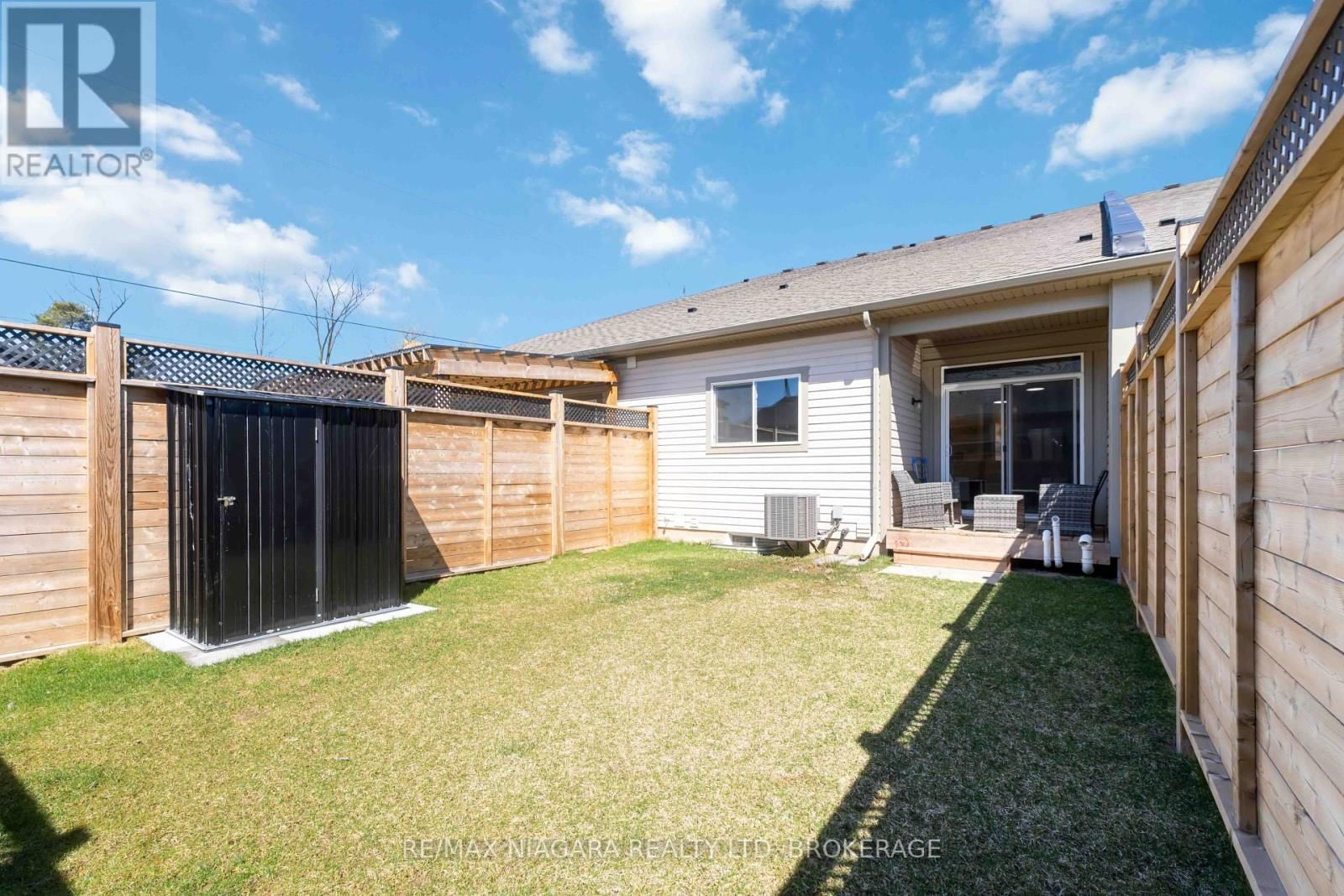 447 VIKING STREET Image 35