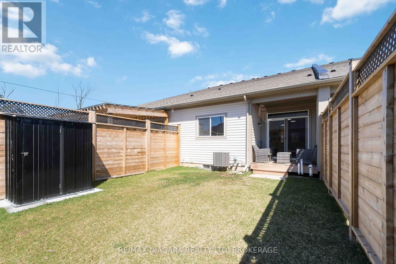 447 VIKING STREET Image 36