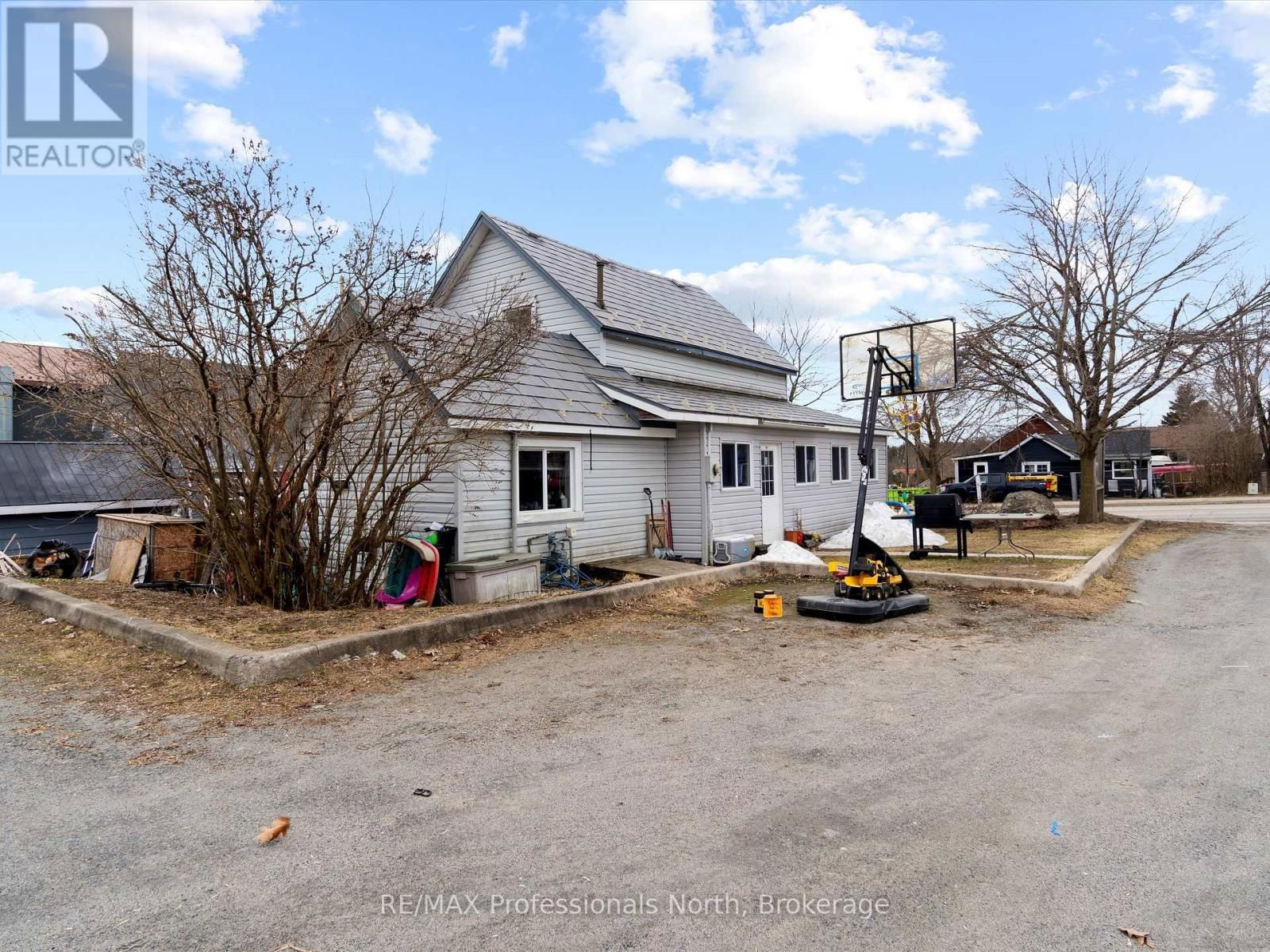 950 MUSKOKA ROAD SOUTH Image 17