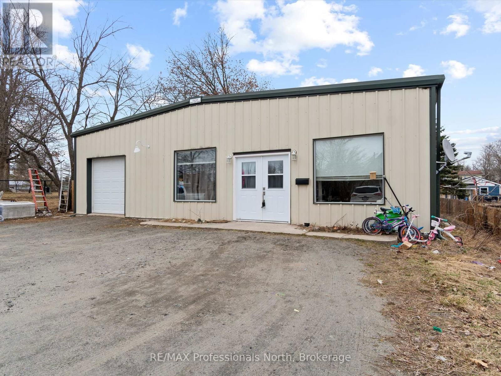 950 MUSKOKA ROAD SOUTH Image 3