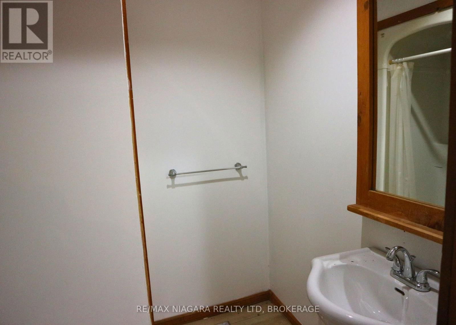Unit #2 - 3600 GARRISON ROAD Image 10
