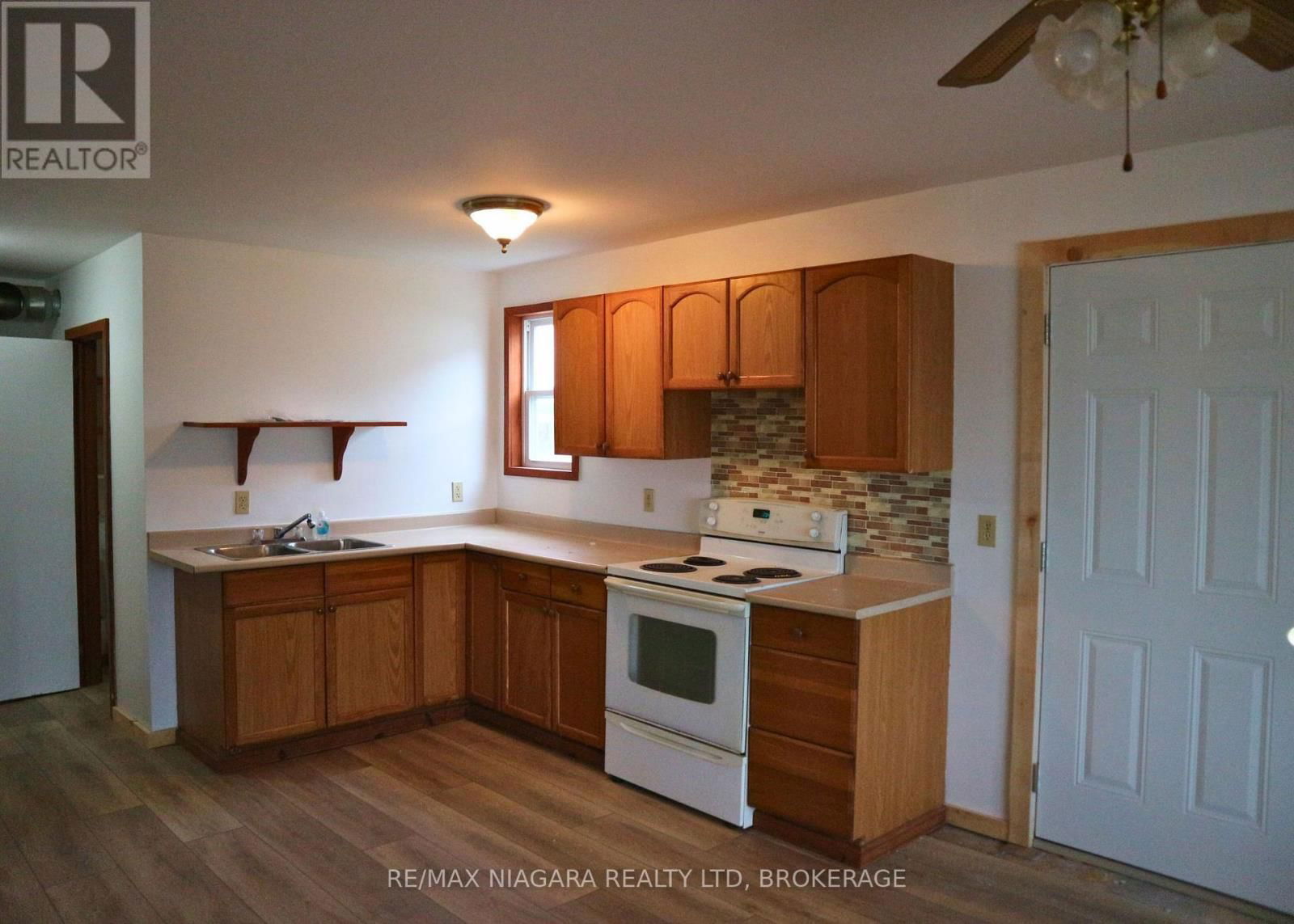 Unit #2 - 3600 GARRISON ROAD Image 12