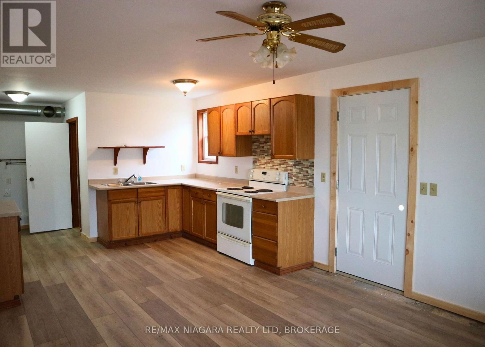 Unit #2 - 3600 GARRISON ROAD Image 13