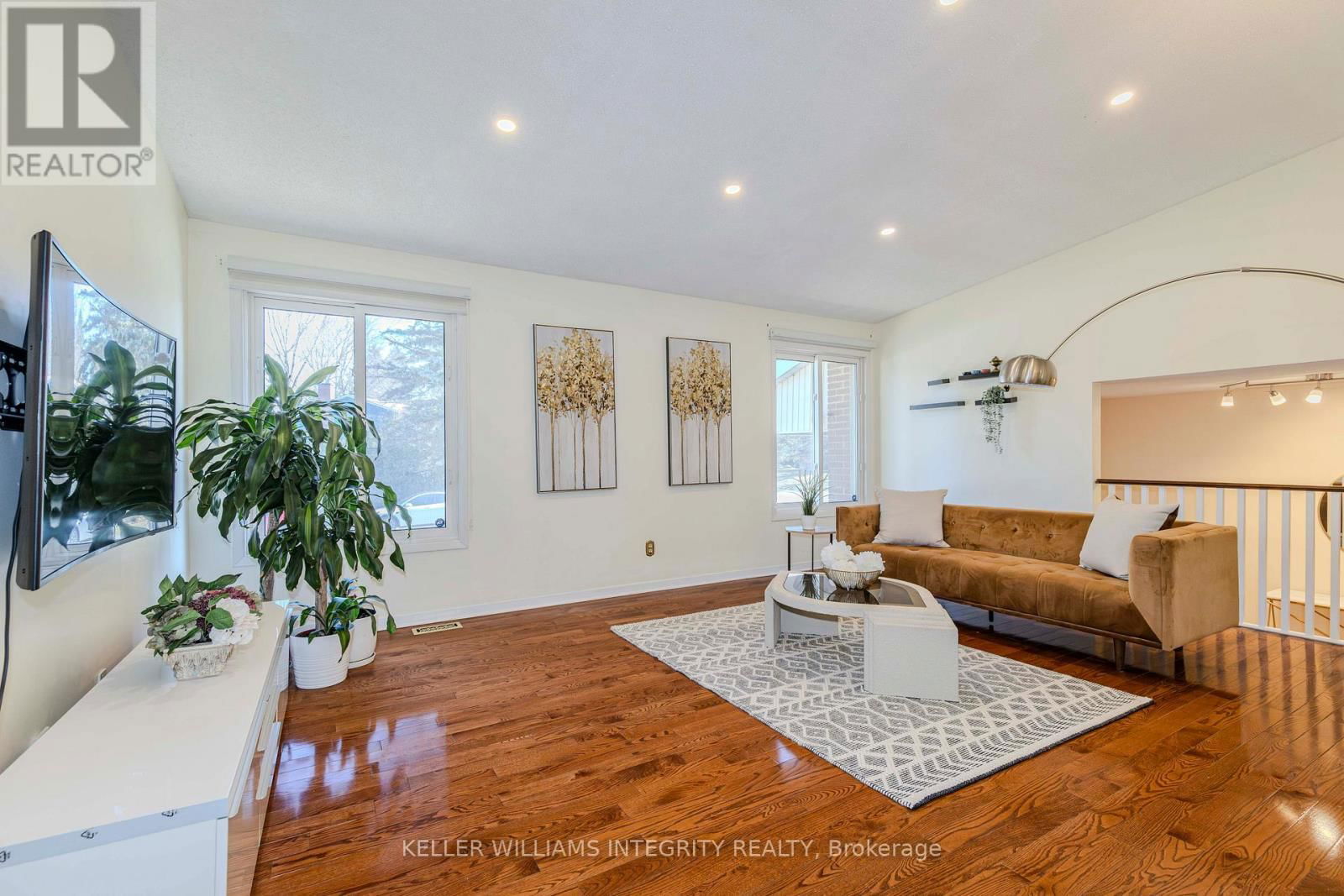 6 BEAUFORT DRIVE Image 12
