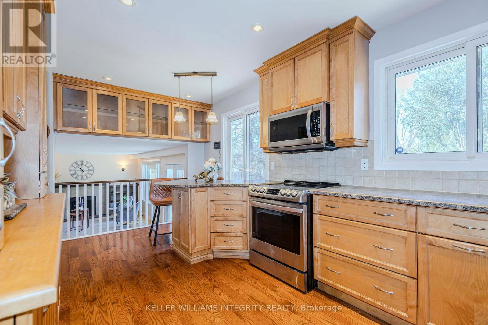 6 BEAUFORT DRIVE Image 22