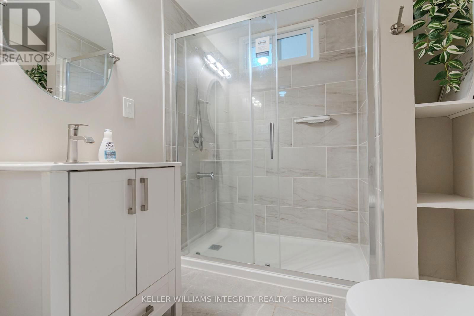 6 BEAUFORT DRIVE Image 34