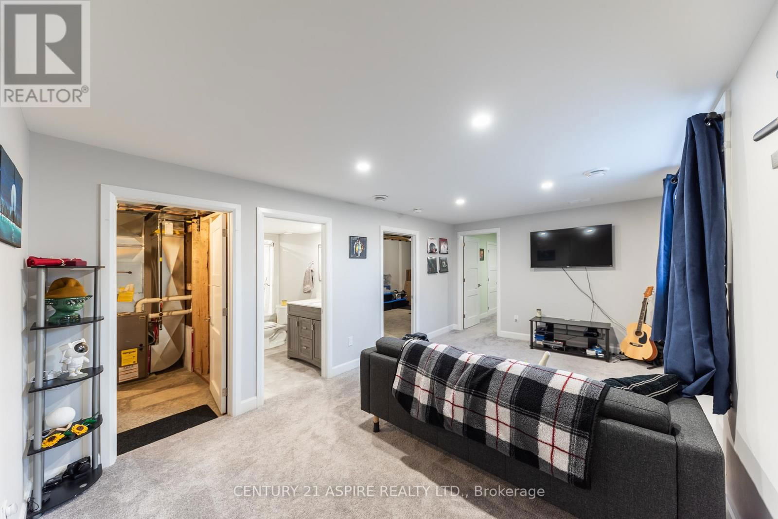 491 HERBERT STREET Image 29