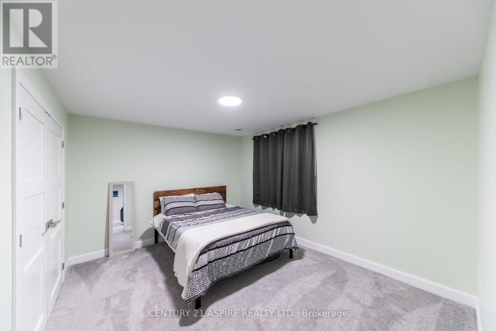 491 HERBERT STREET Image 30