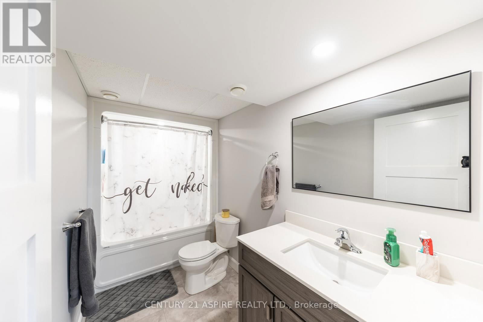 491 HERBERT STREET Image 33