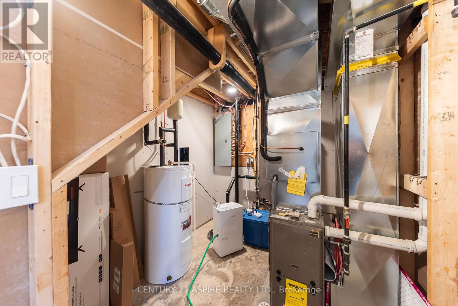 491 HERBERT STREET Image 37
