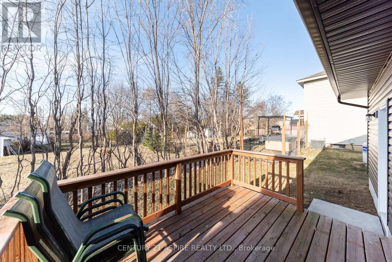 491 HERBERT STREET Image 7