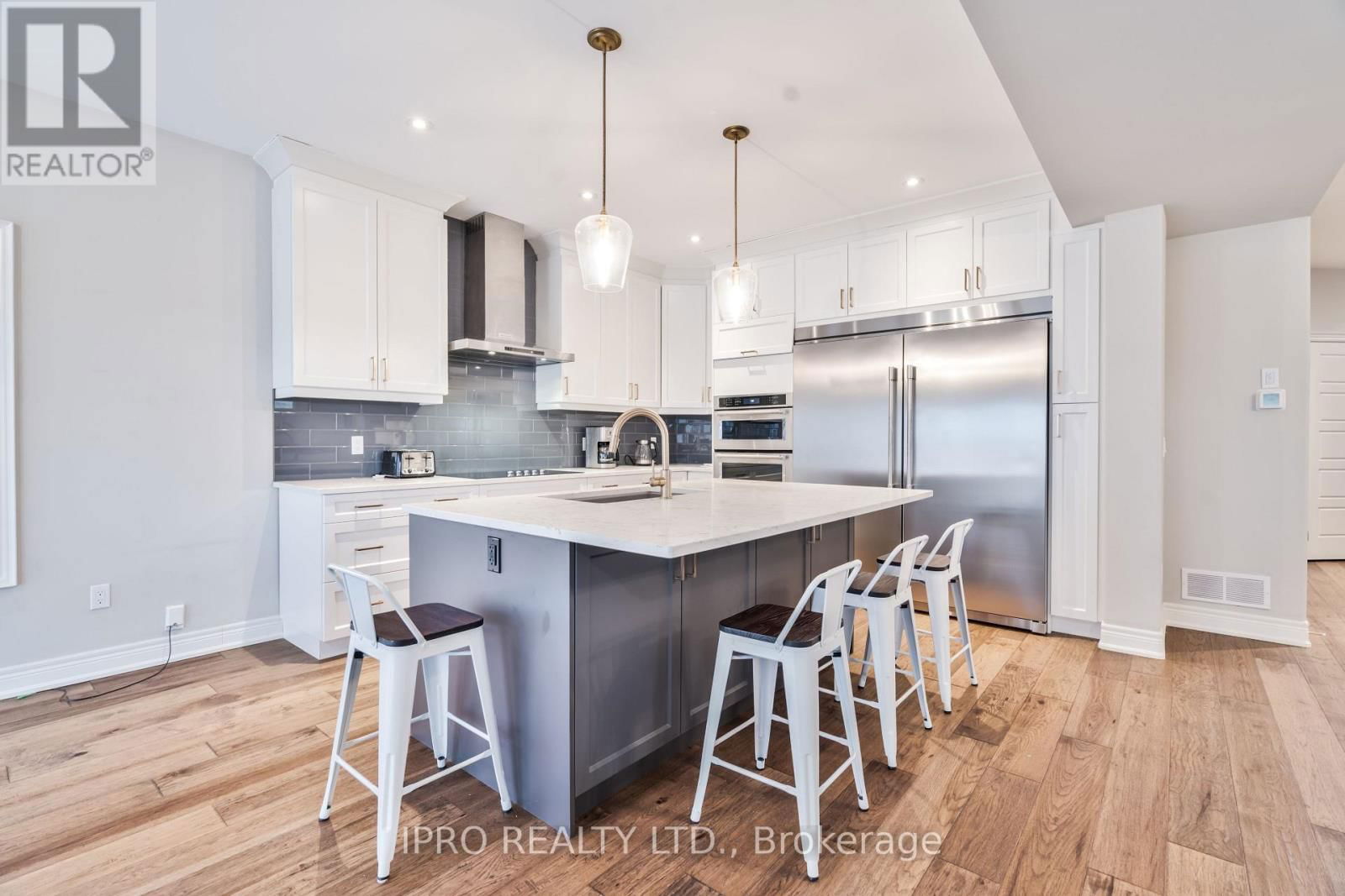 47 HOMESTEAD WAY Image 13