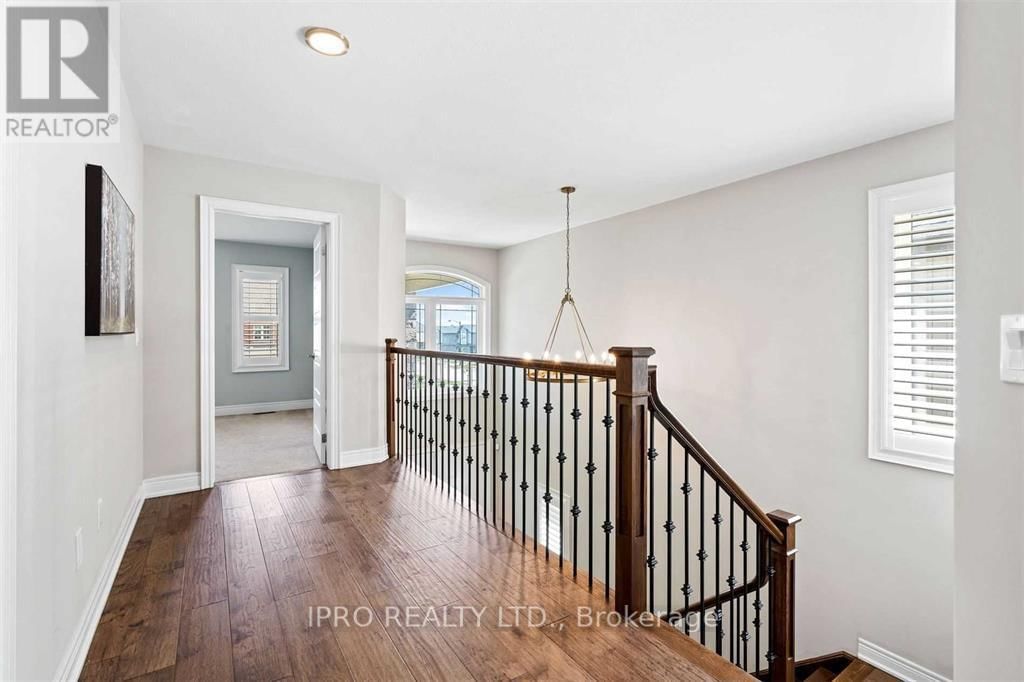 47 HOMESTEAD WAY Image 16