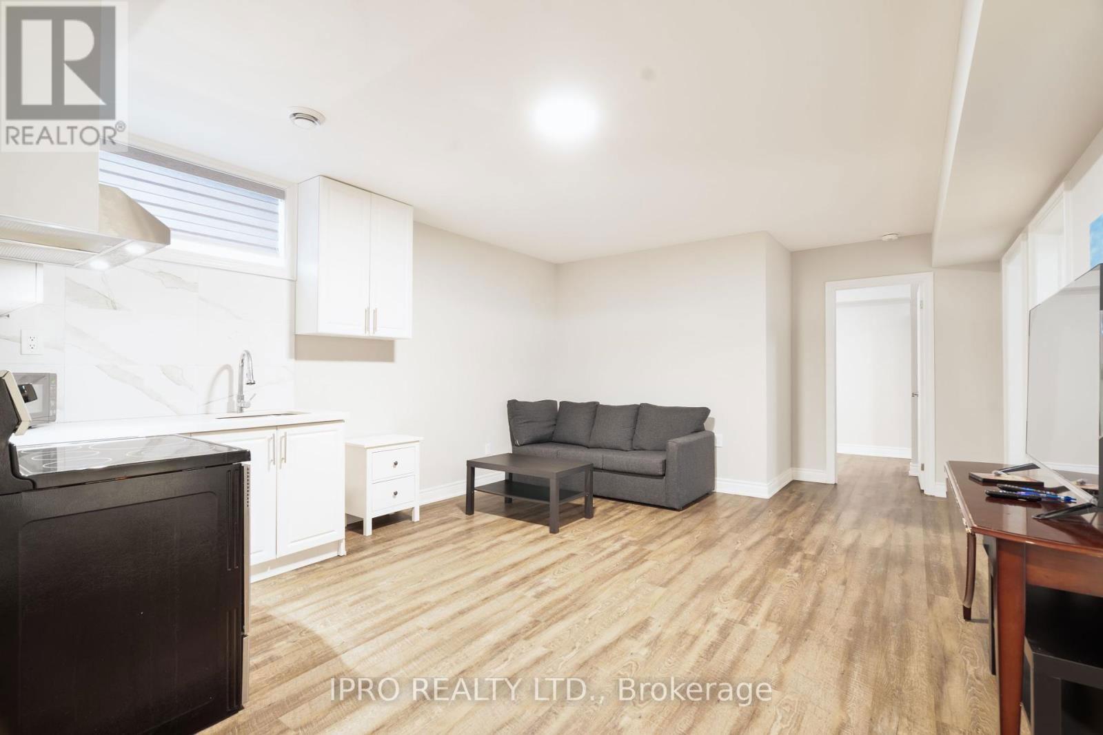 47 HOMESTEAD WAY Image 34
