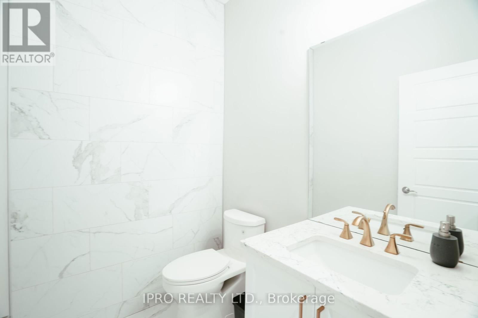 47 HOMESTEAD WAY Image 38