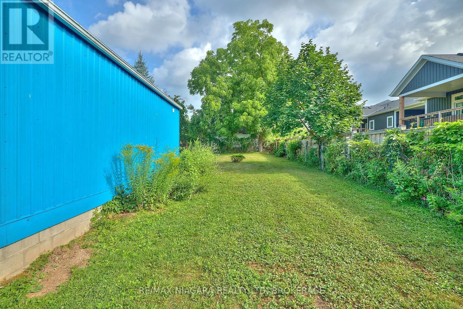 210 RIDGEWAY ROAD Image 11