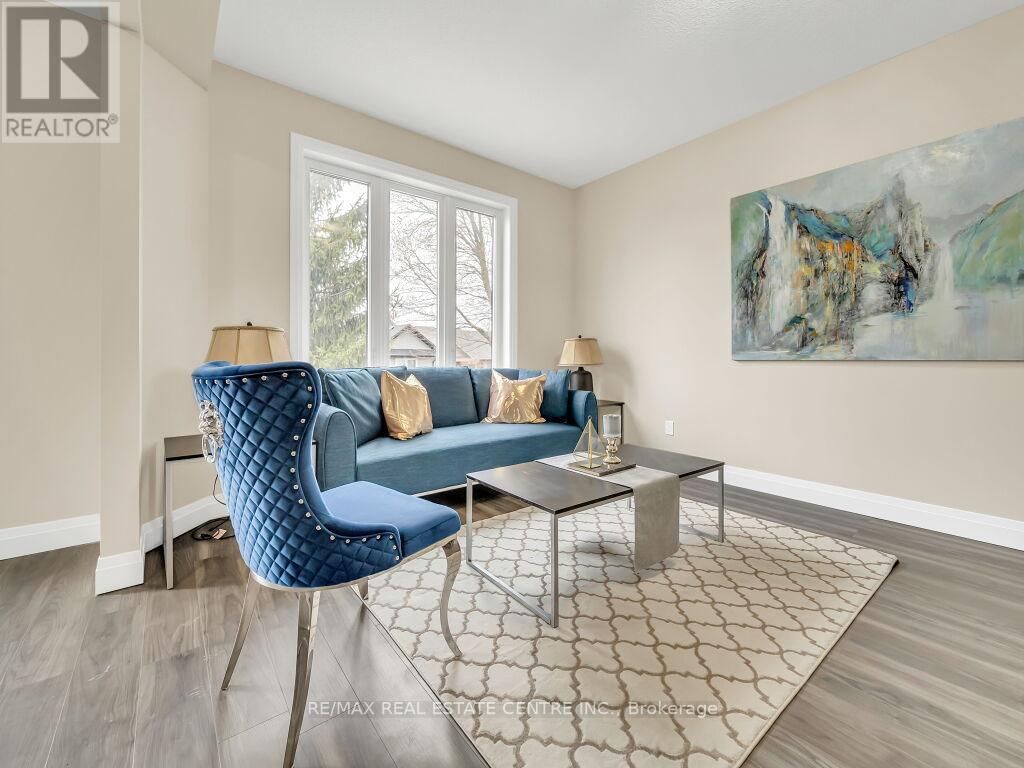 256 KING STREET WEST Image 14