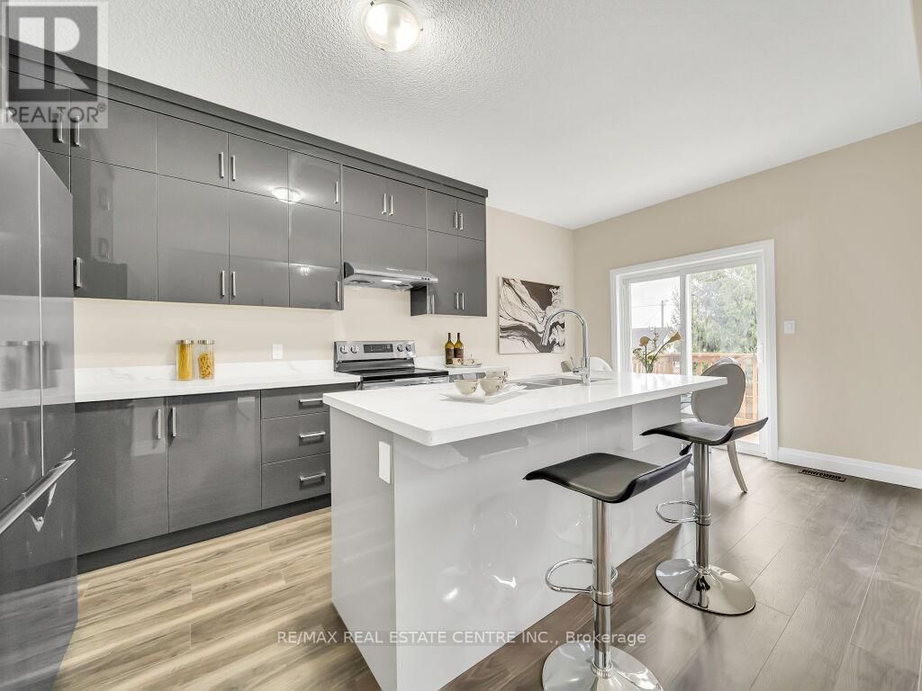 256 KING STREET WEST Image 19