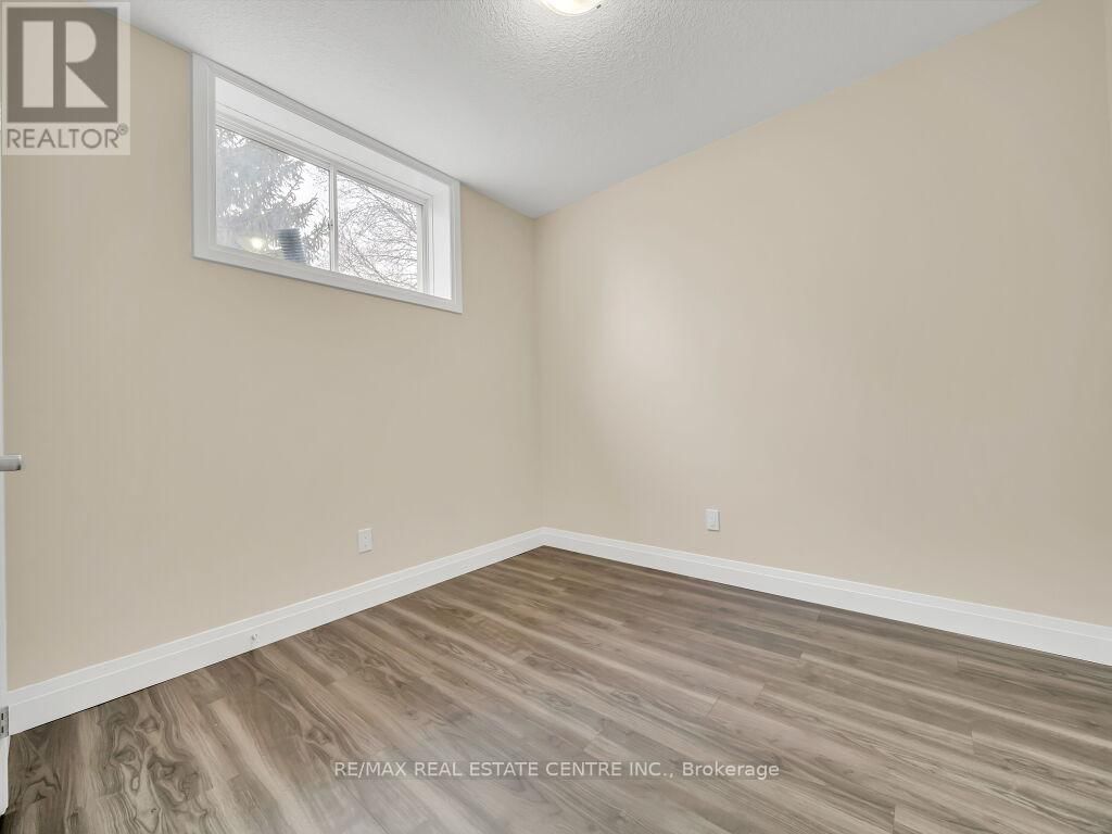 256 KING STREET WEST Image 45