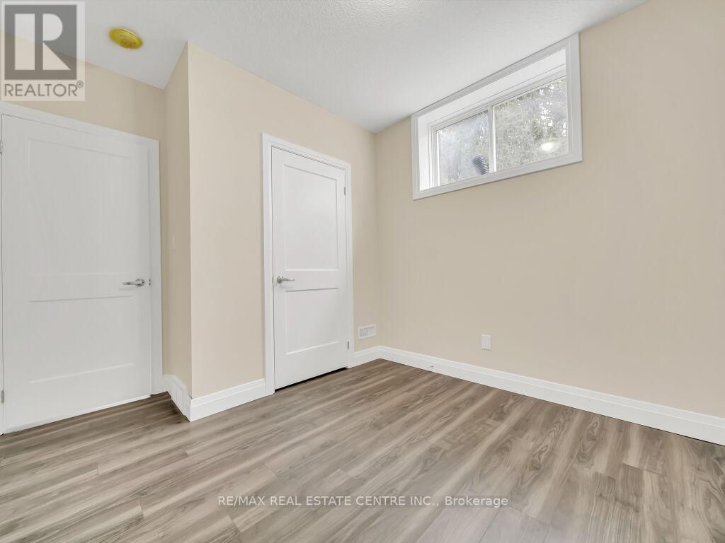 256 KING STREET WEST Image 46