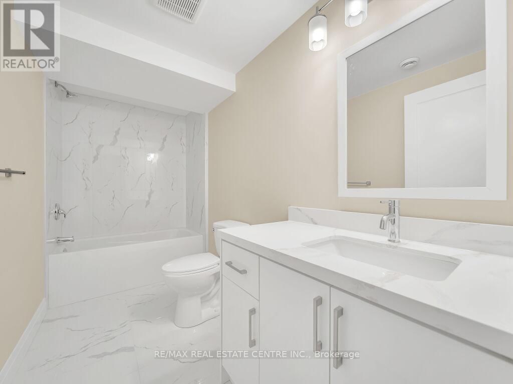 256 KING STREET WEST Image 48