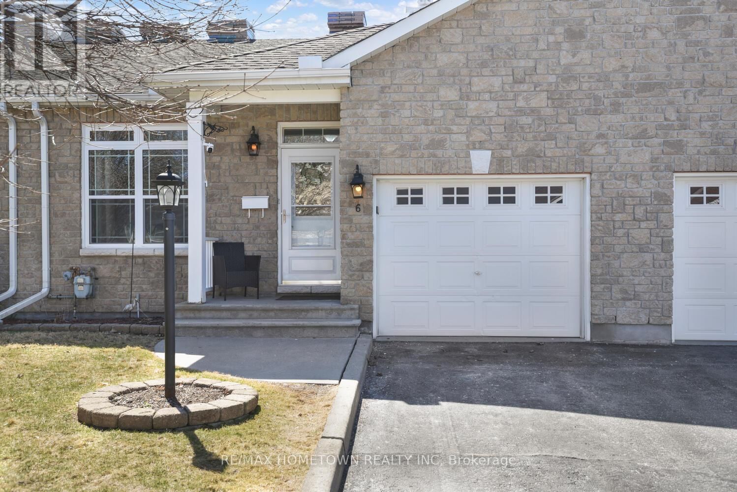 6 SUSANNA LANE Image 1