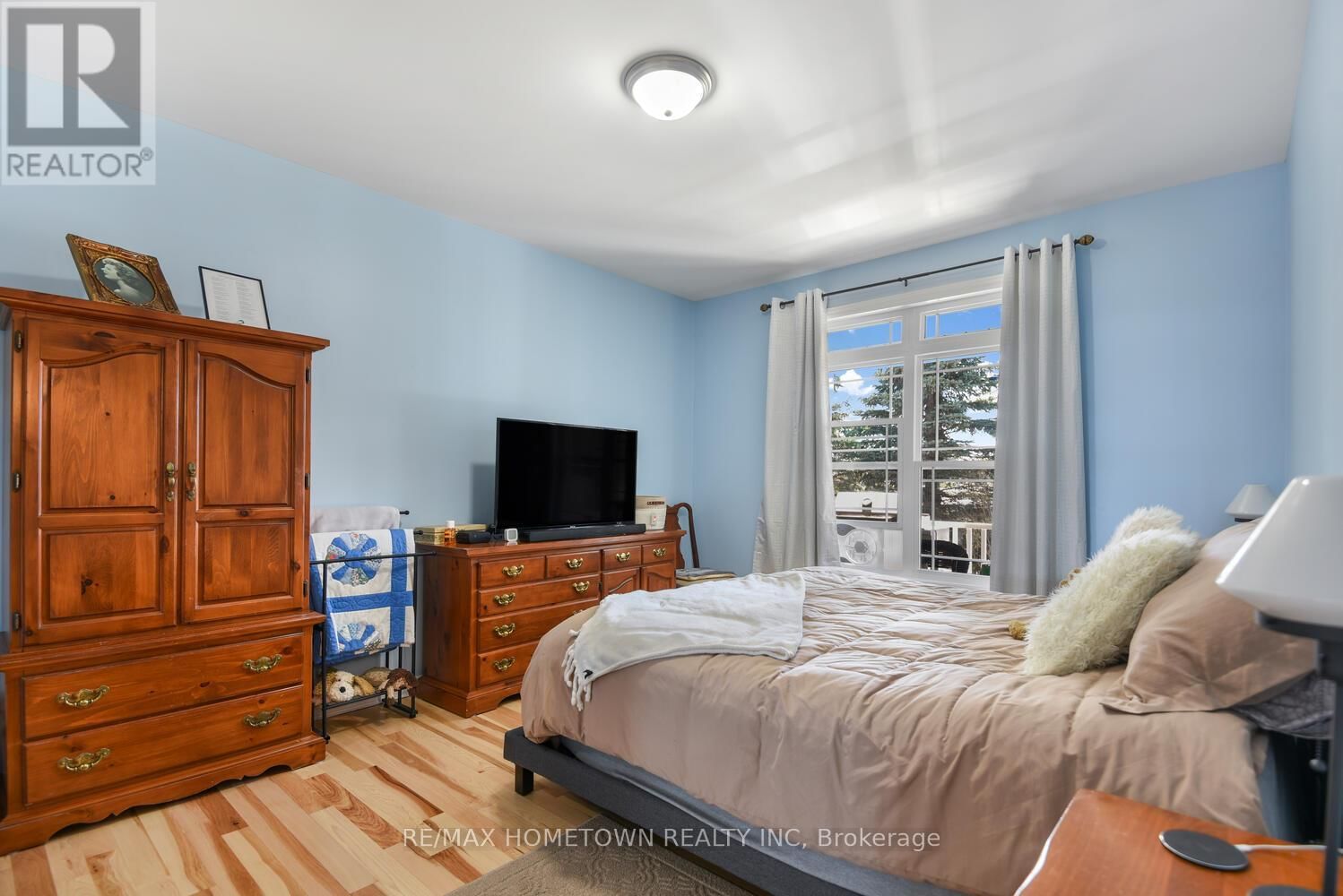 6 SUSANNA LANE Image 13