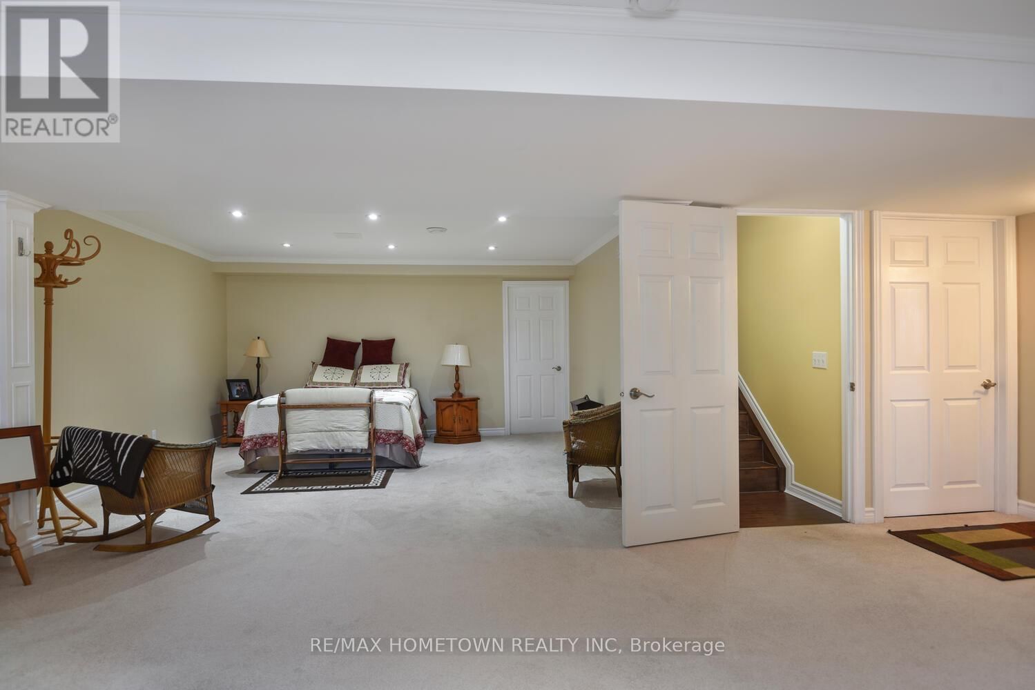 6 SUSANNA LANE Image 21