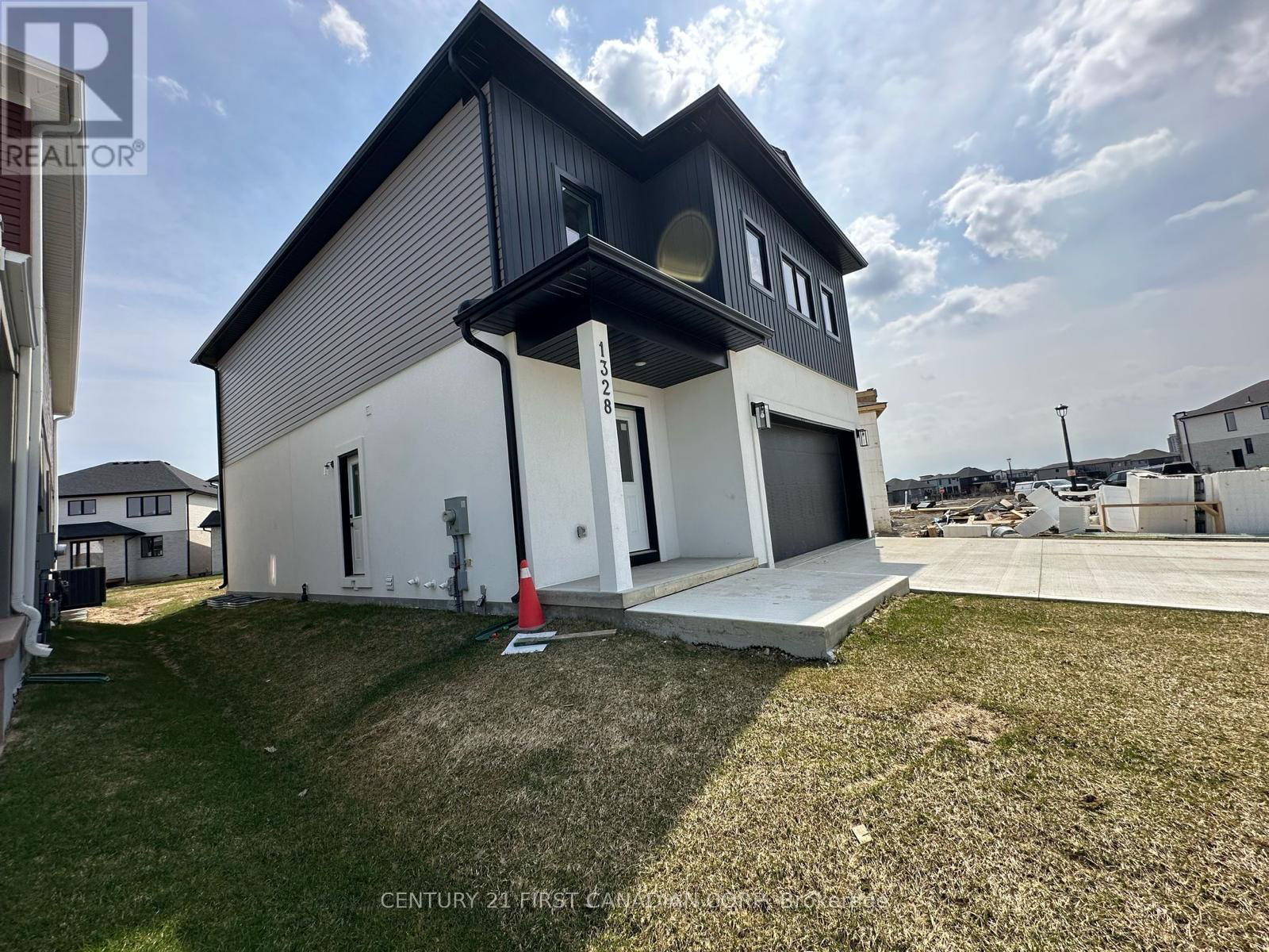1328 BUSH HILL LINK Image 2