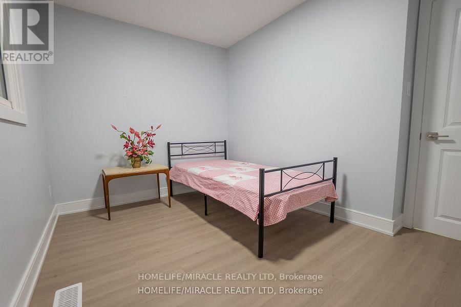 41 GRANDE AVENUE Image 12