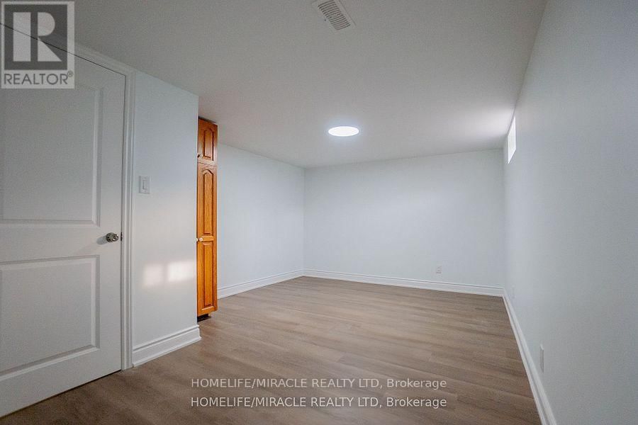 41 GRANDE AVENUE Image 23