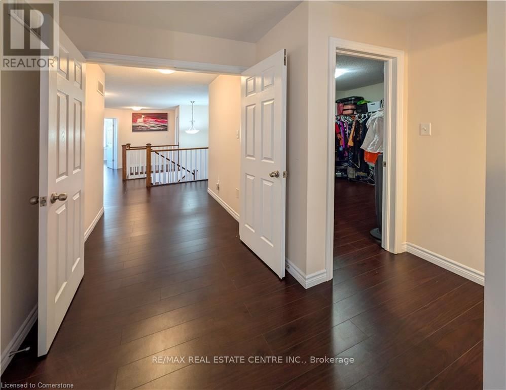 240 BISMARK DRIVE Image 23