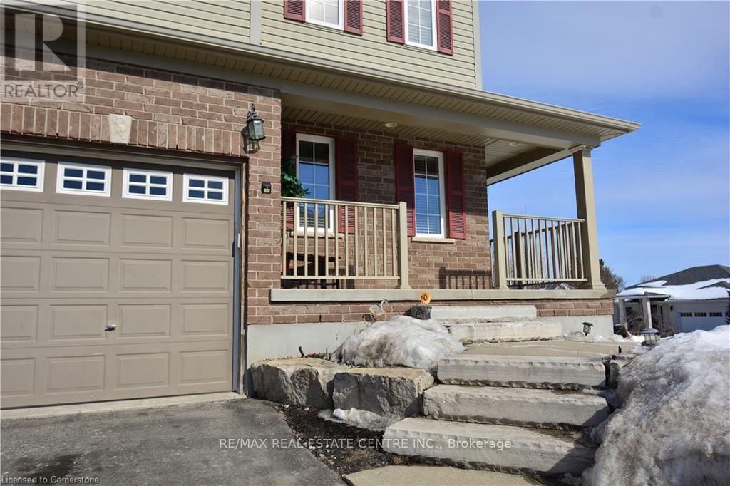 240 BISMARK DRIVE Image 4