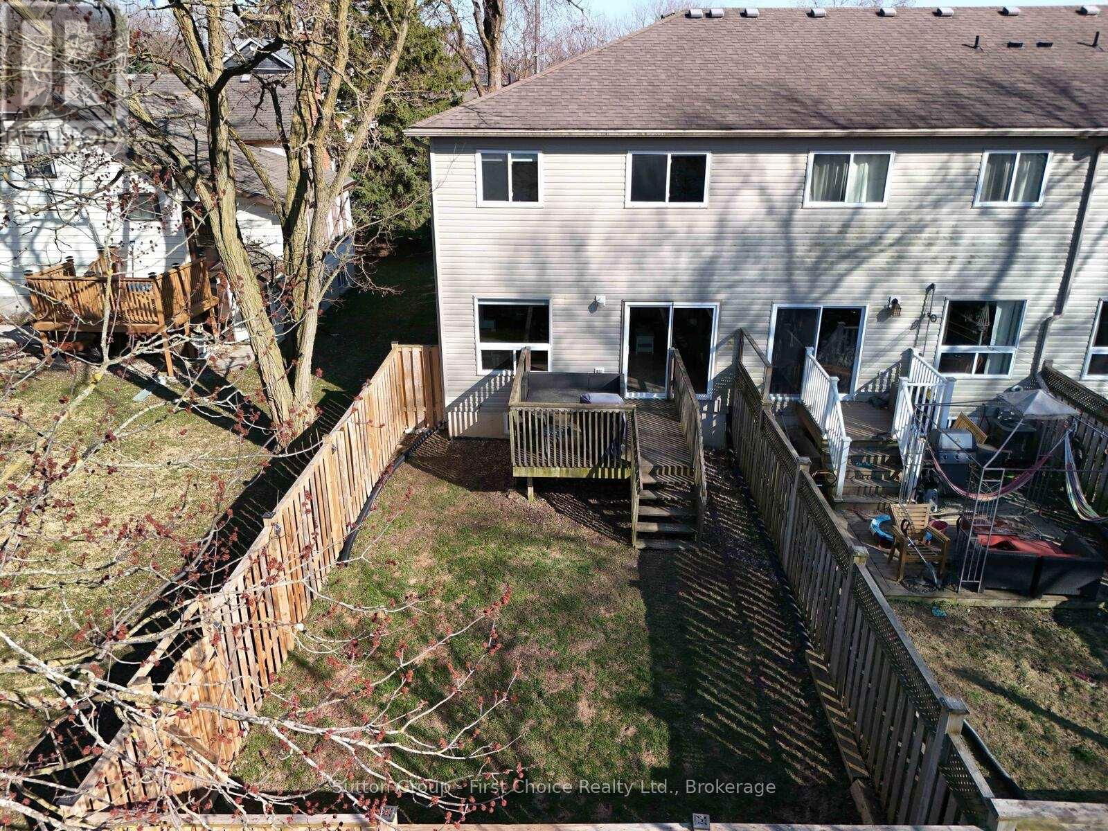 280 RAILWAY AVENUE Image 26