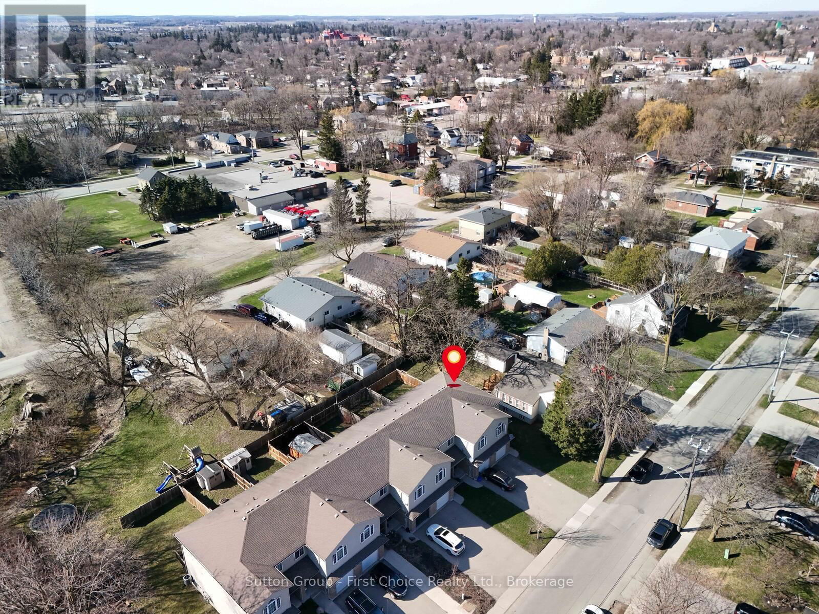 280 RAILWAY AVENUE Image 30