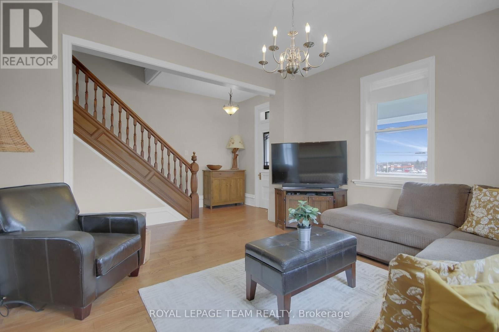 1456 MEADOW DRIVE Image 10