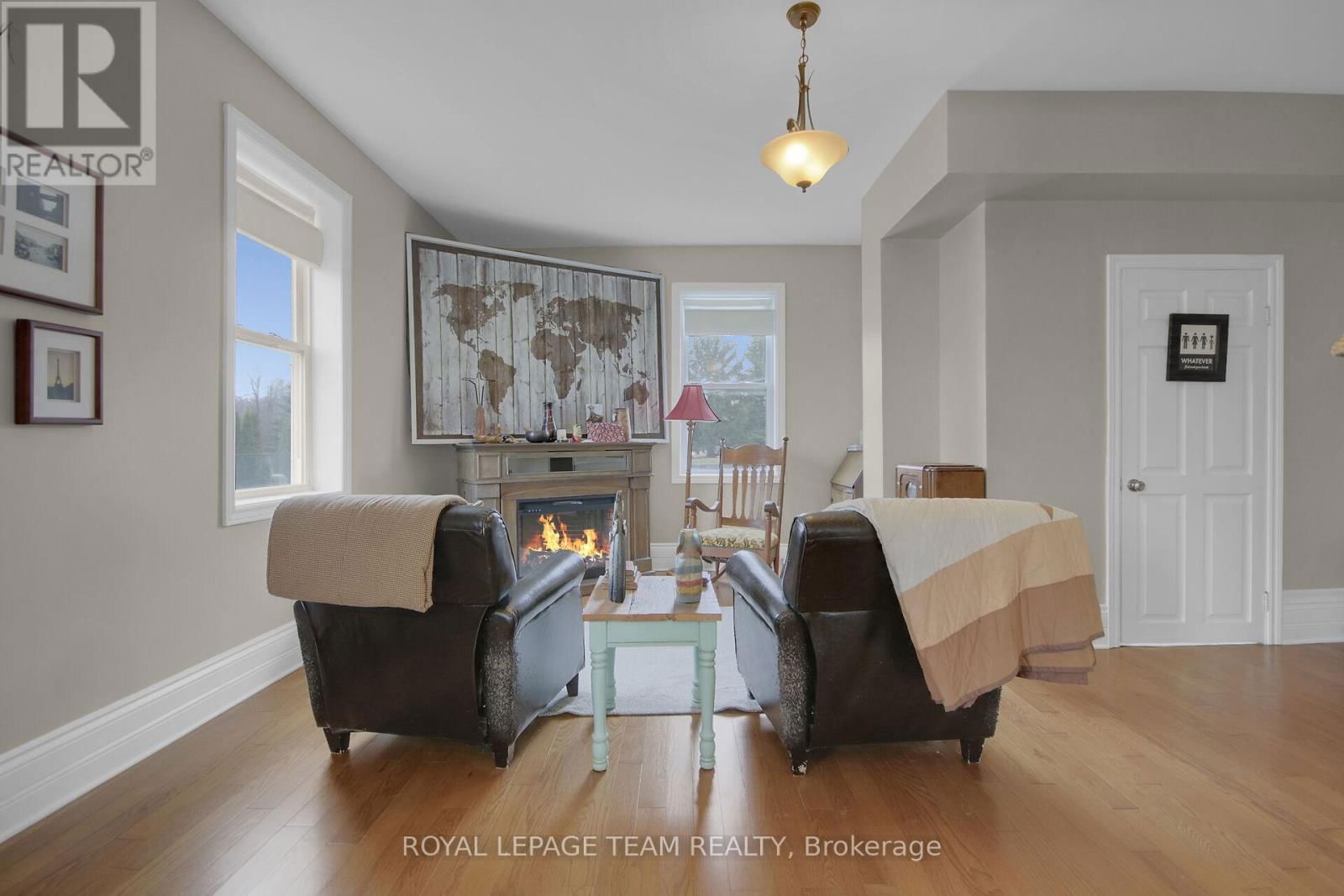1456 MEADOW DRIVE Image 11
