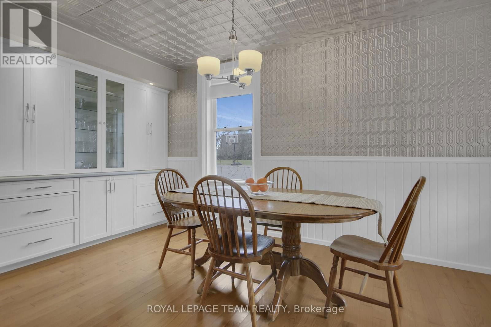1456 MEADOW DRIVE Image 19