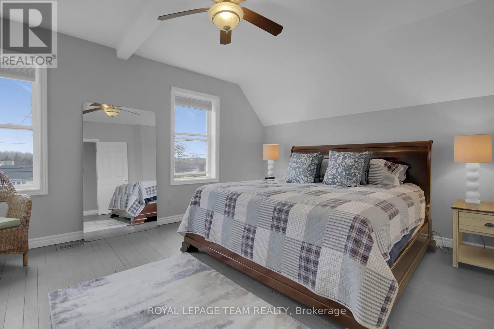 1456 MEADOW DRIVE Image 24