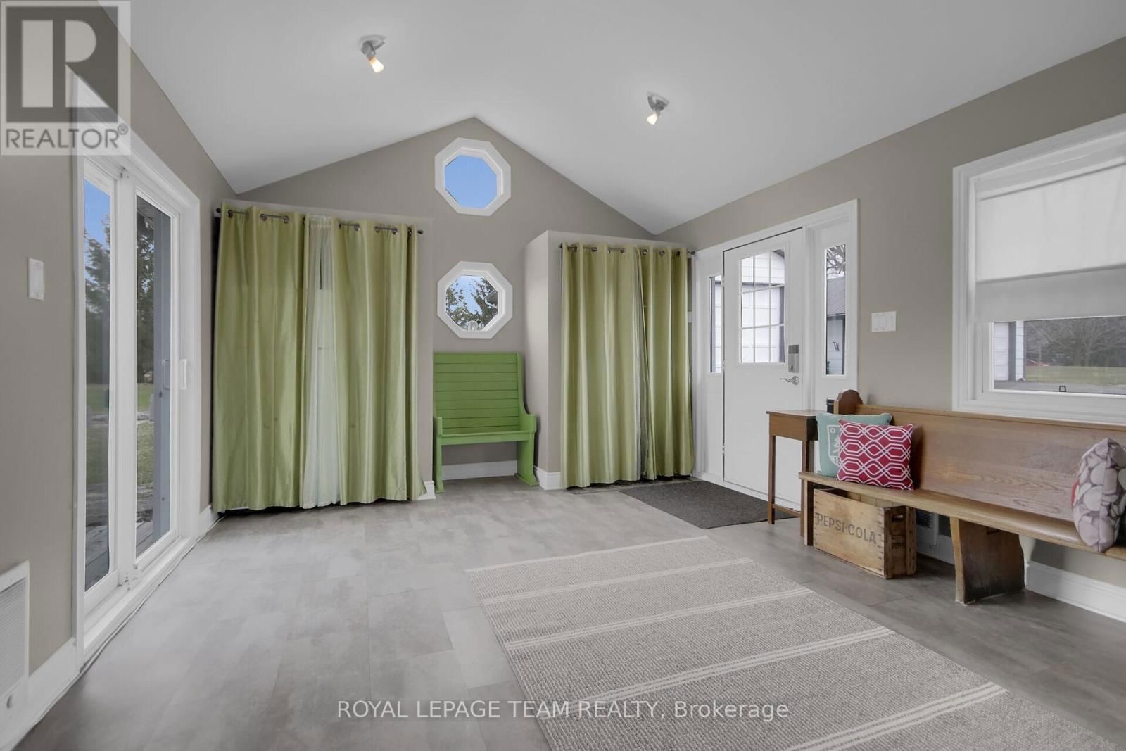 1456 MEADOW DRIVE Image 34