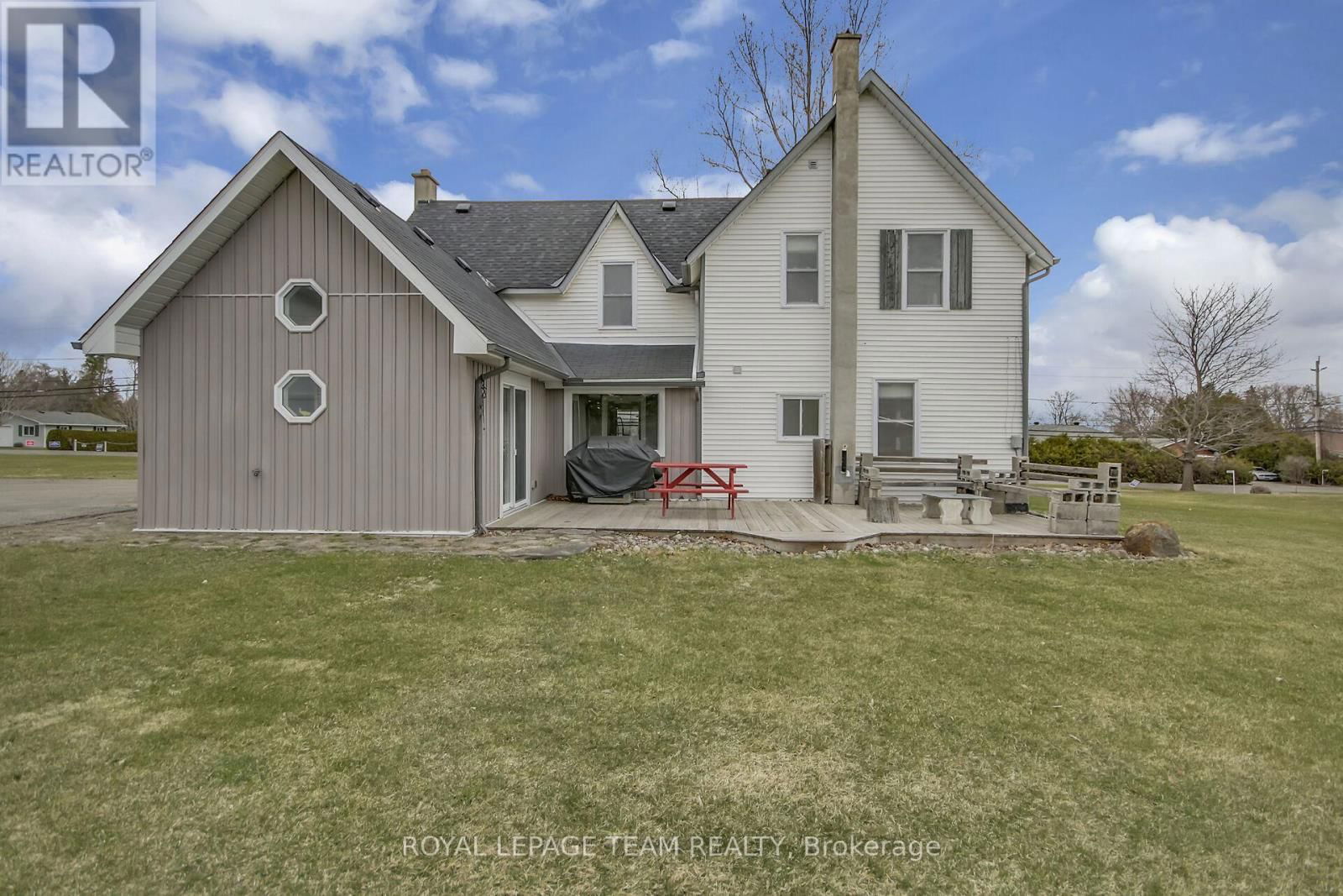 1456 MEADOW DRIVE Image 38