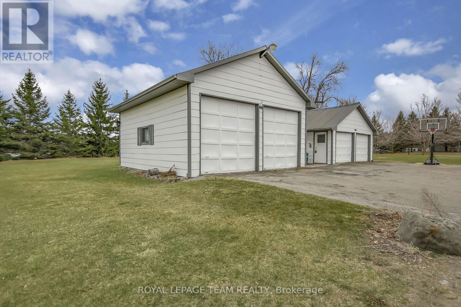 1456 MEADOW DRIVE Image 39