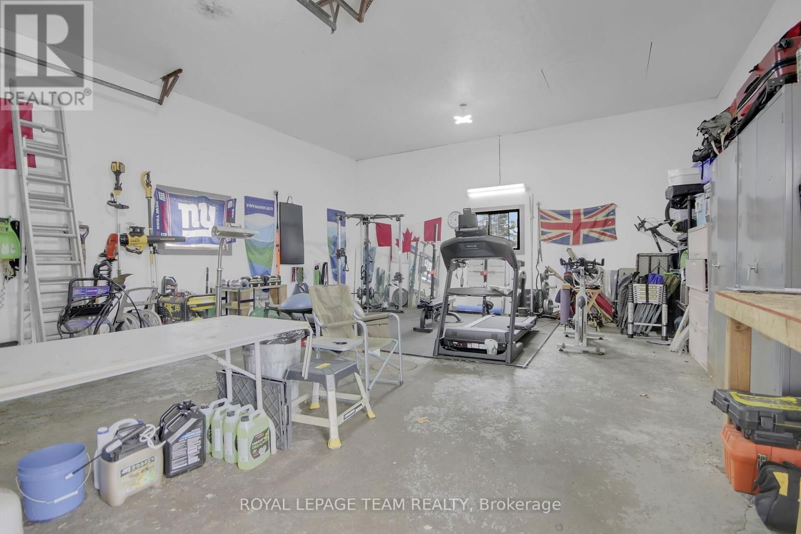1456 MEADOW DRIVE Image 40