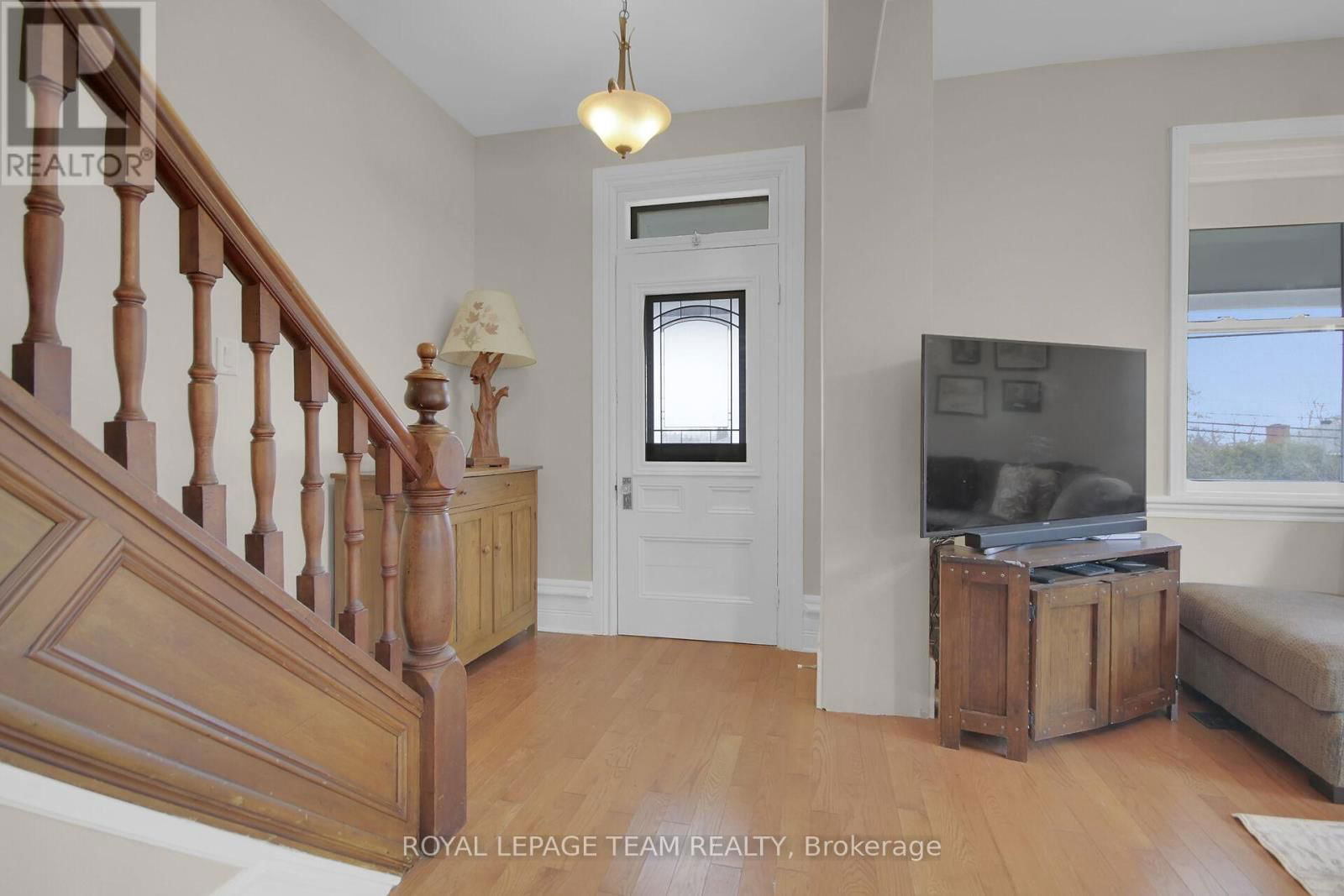 1456 MEADOW DRIVE Image 5