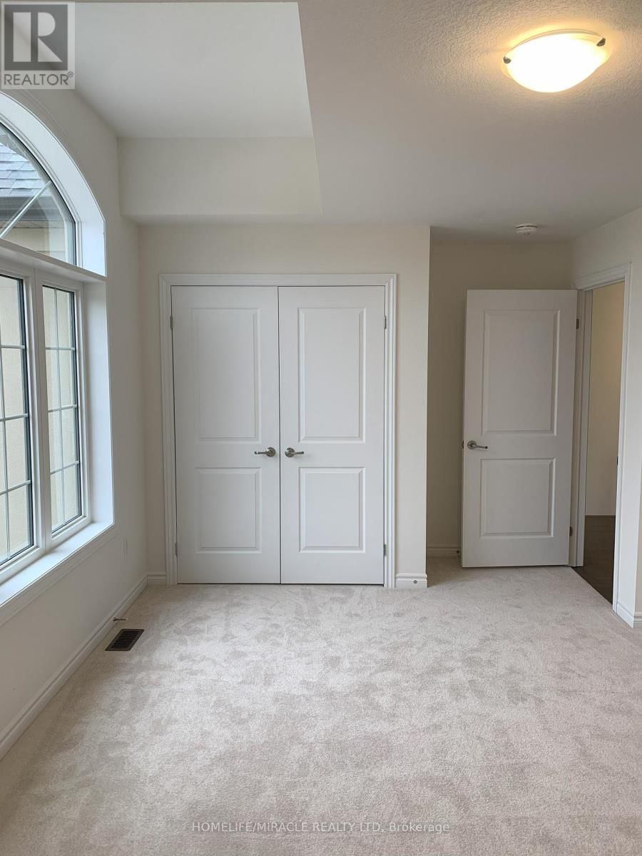 272 POTTRUFF ROAD Image 17