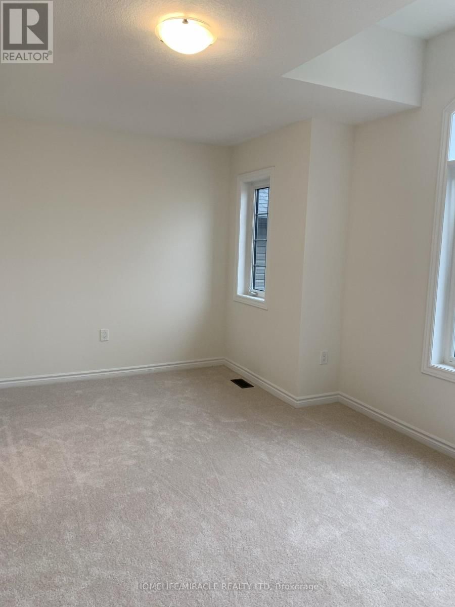 272 POTTRUFF ROAD Image 18