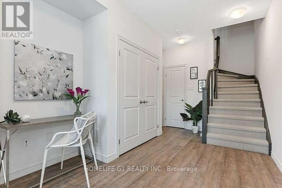 88 WESTBANK TRAIL STONEY CREEK Image 2