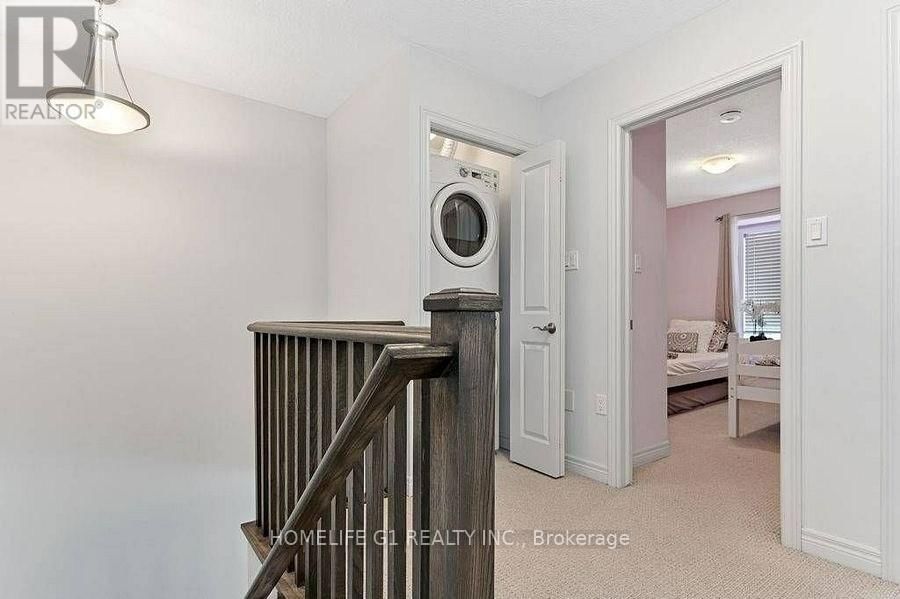 88 WESTBANK TRAIL STONEY CREEK Image 20