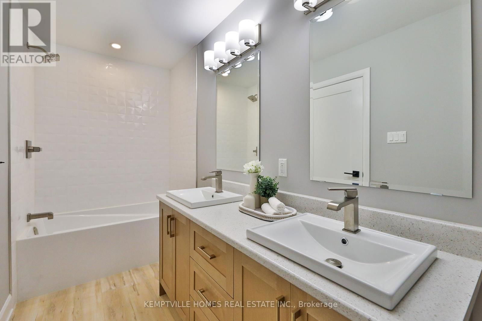 324 LEWIS W STREET Image 34