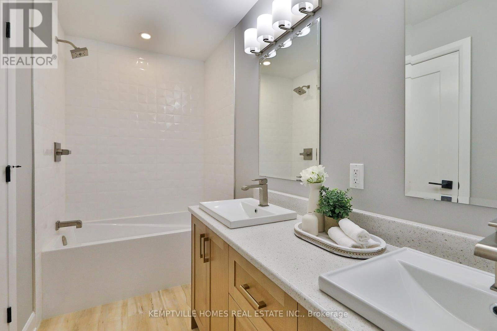 324 LEWIS W STREET Image 35